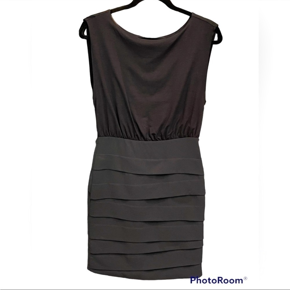 ALICE + OLIVIA Delphine Dolman Dress
Black 
Size XS